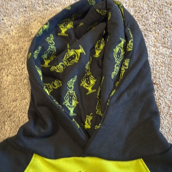 The GRINCH Hoodie! Universal studios size medium very good condition - Picture 2 of 6